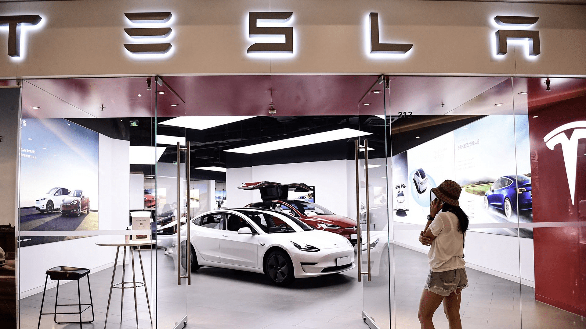 Teslas China sales are struggling to bounce back from an April slump