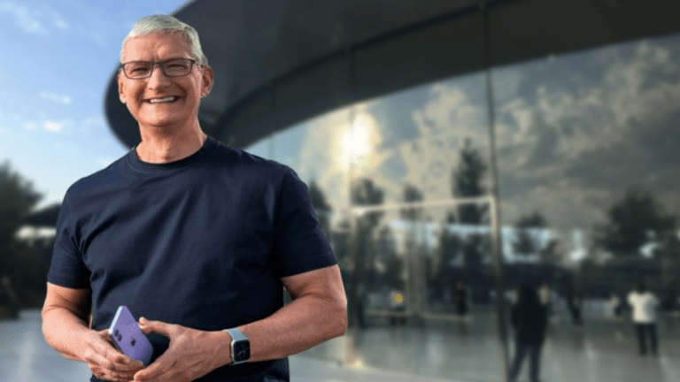 Tim Cook receives more than 5 million shares of Apple stock