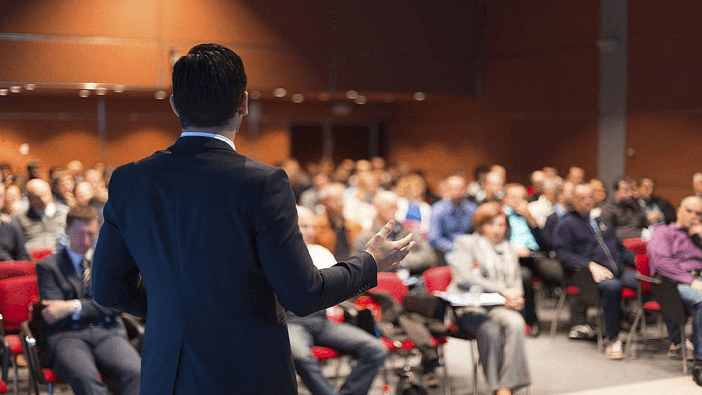 Boosting Confidence While Publicly Speaking