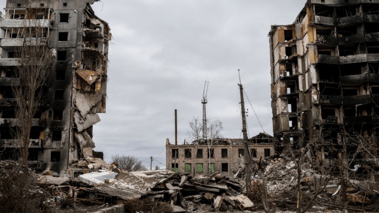 Houses hit, 34 injured in most delinquent Russian strikes on Ukraine