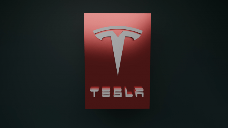 Tesla CFO Kirkhorn resigned, replaced by chief accounting officer Vaibhav Taneja