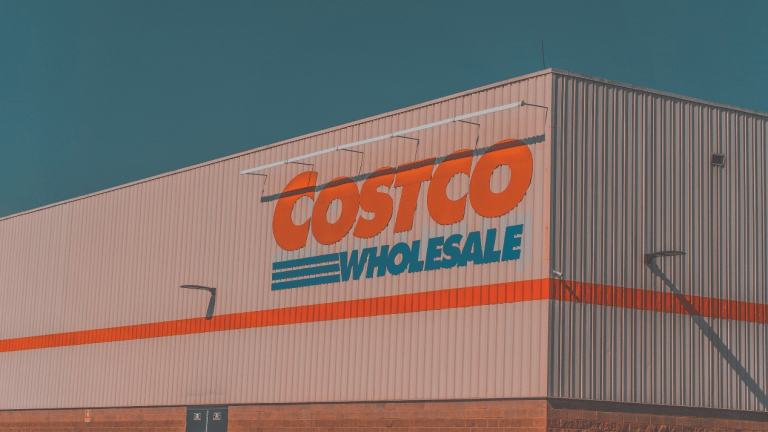 Costco CEO Craig Jelinek to Step Down, Succeeded by President Ron Vachris