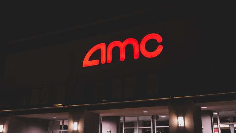 AMC Entertainment Shares Slide Despite Robust Q3 Results as $350 Million Stock Offering Dilutes Ownership